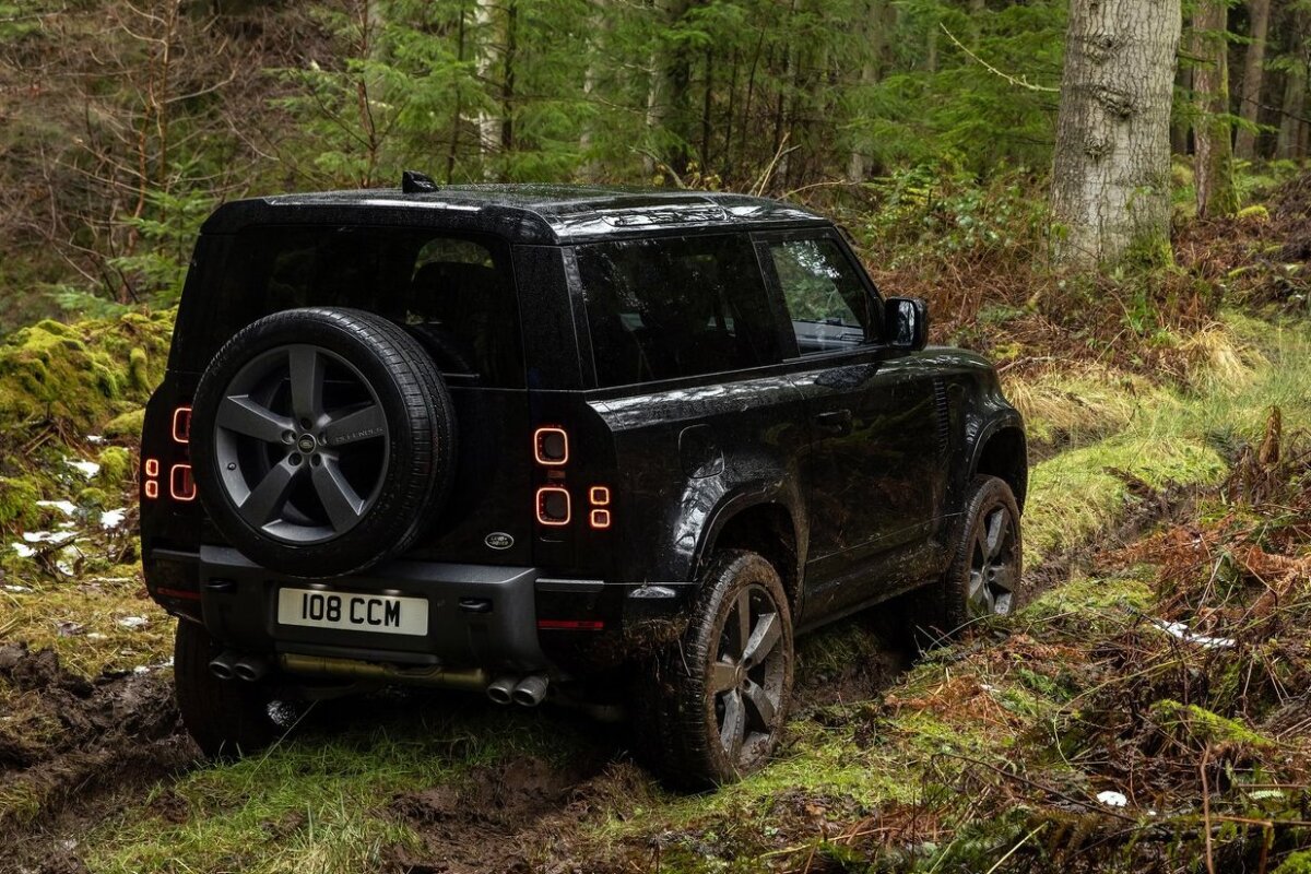 Land Rover Defender V8 90 - 2021