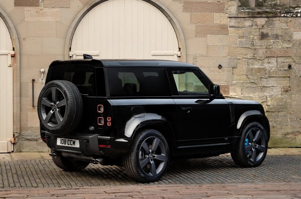 Land Rover Defender V8 90 - 2021