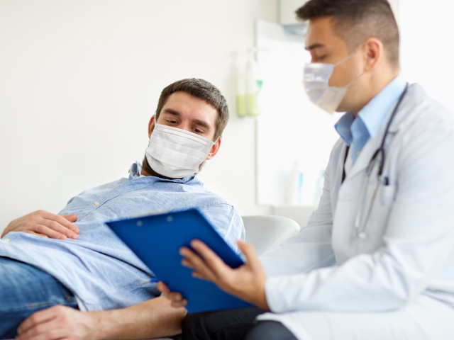 pacient, doktor, rúška
