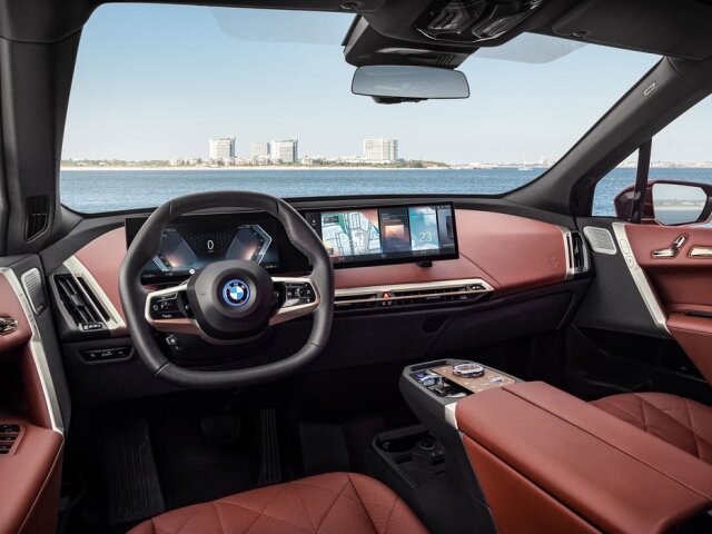 BMW iDrive 8 - 2021