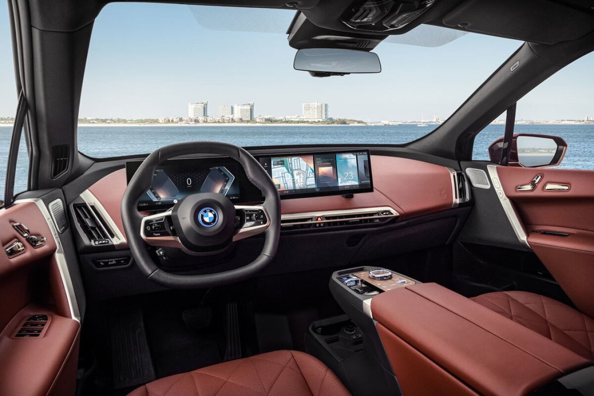 BMW iDrive 8 - 2021