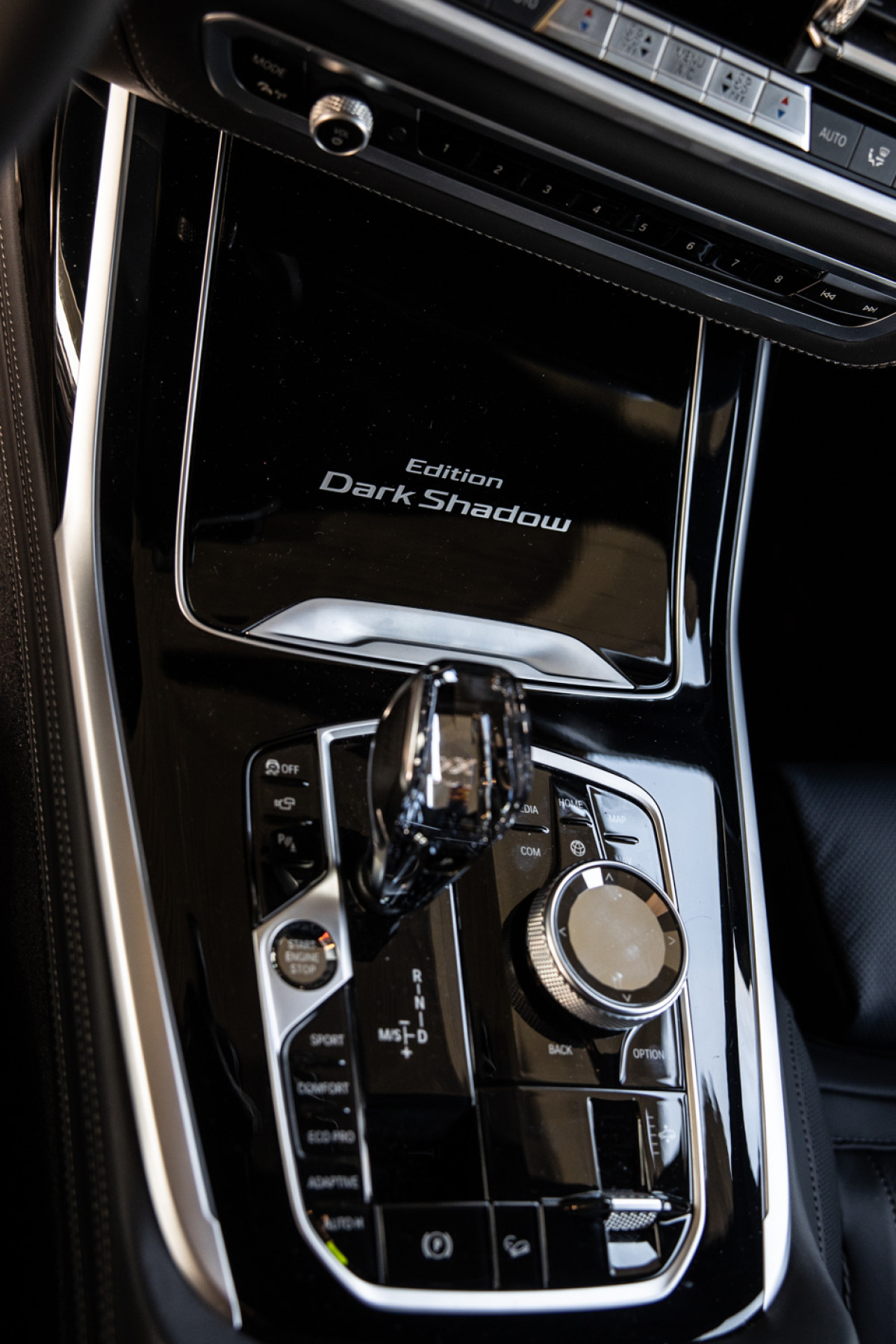 BMW X7 40d xDrive Dark Shadow (2021)