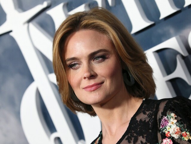 Emily Deschanel