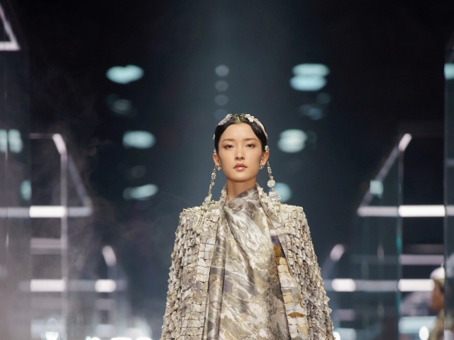 FENDI Shanghai Couture SS21 22 DU Juan