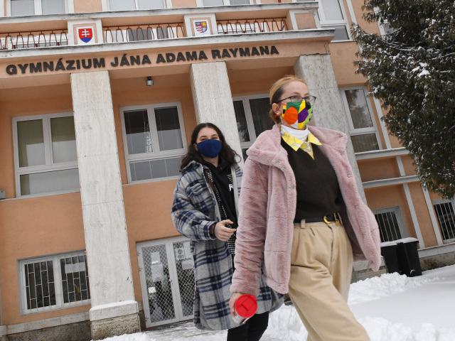 Školstvo / Škola / Žiak / Gymnázium / Vzdelanie / Výučba /