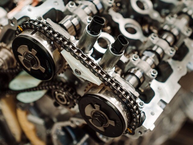 Bentley - motor 6,0 W12