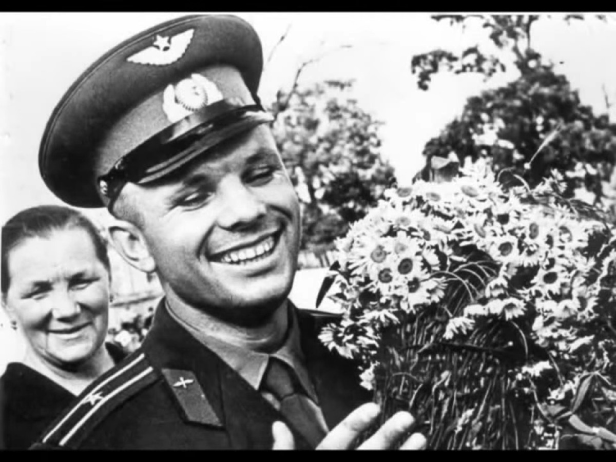 Jurij Gagarin, mama, syn
