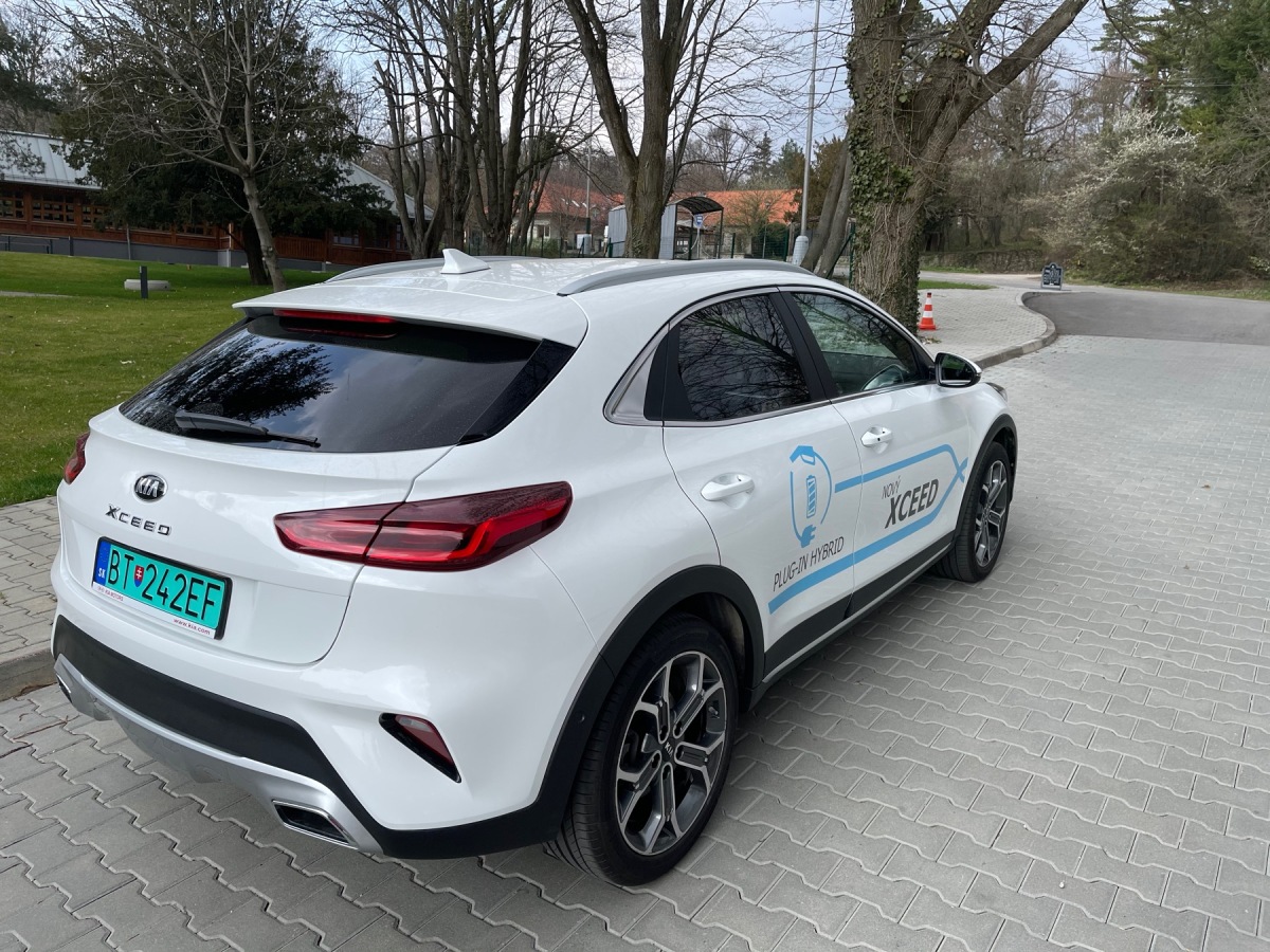 Kia XCeed plug-in hybrid (2021)