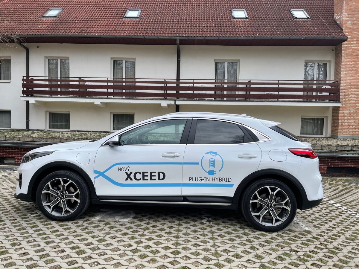 Kia XCeed plug-in hybrid (2021)
