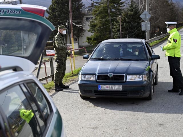 SR Veľká noc kontroly polícia okresy Dargov KEX
