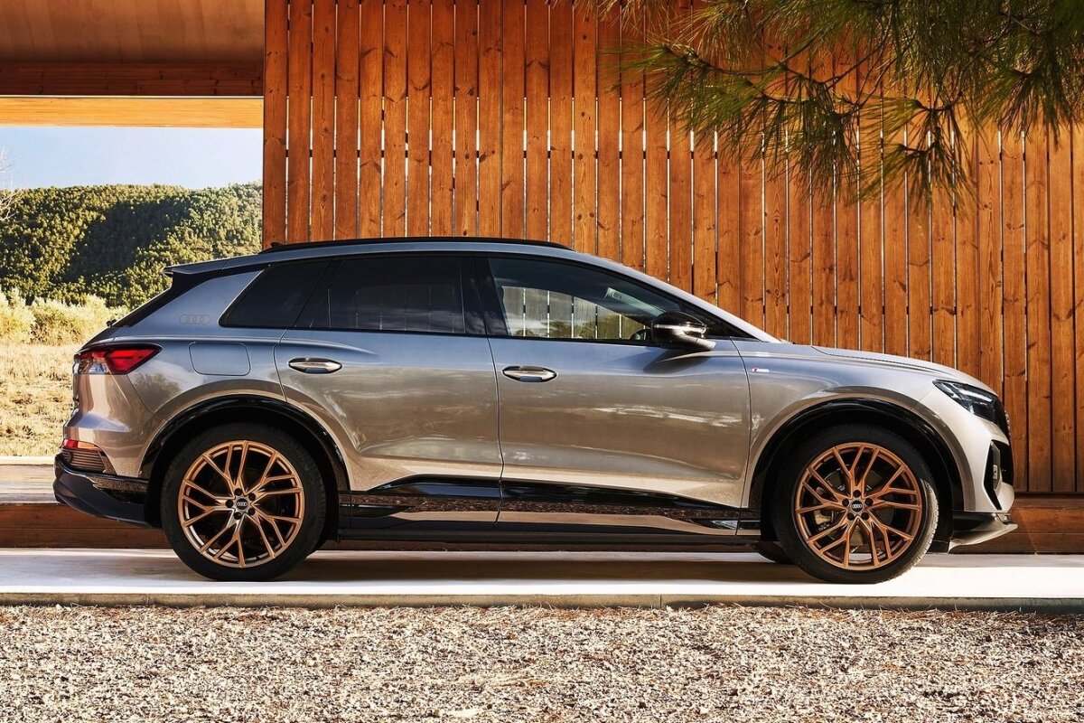 Audi Q4 e-tron - 2021