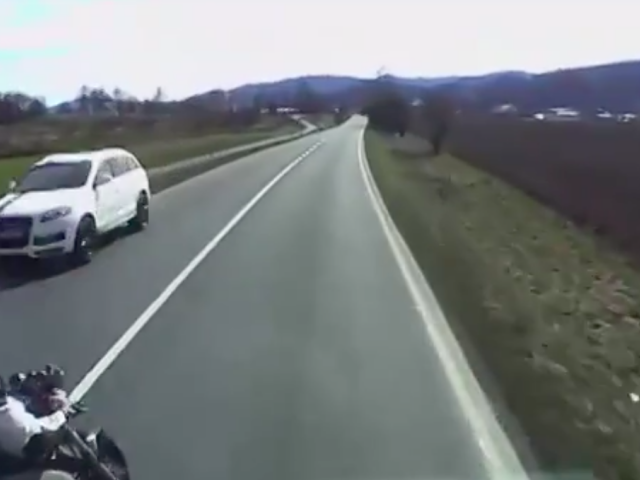 nehoda, motorkár vytlačil nákladiak