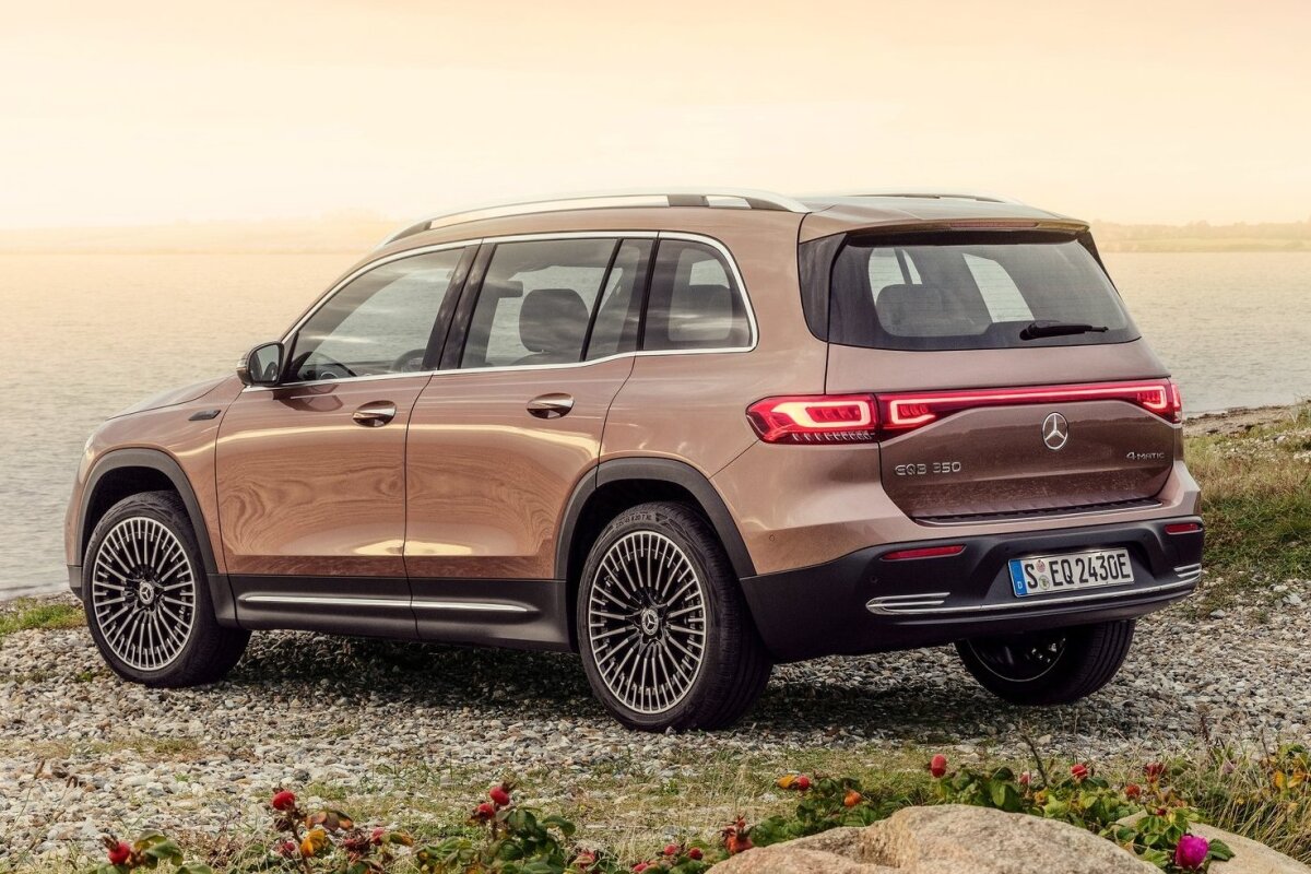 Mercedes-Benz EQB - 2021