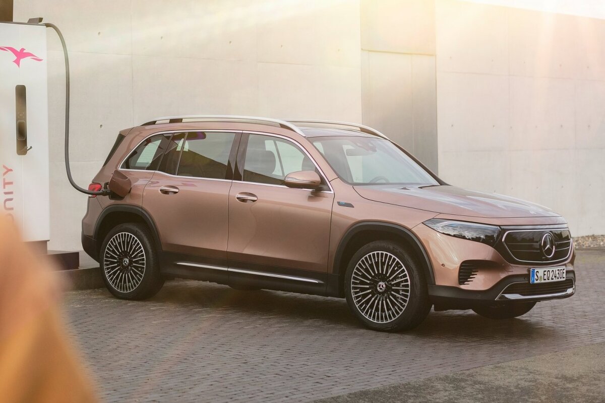 Mercedes-Benz EQB - 2021