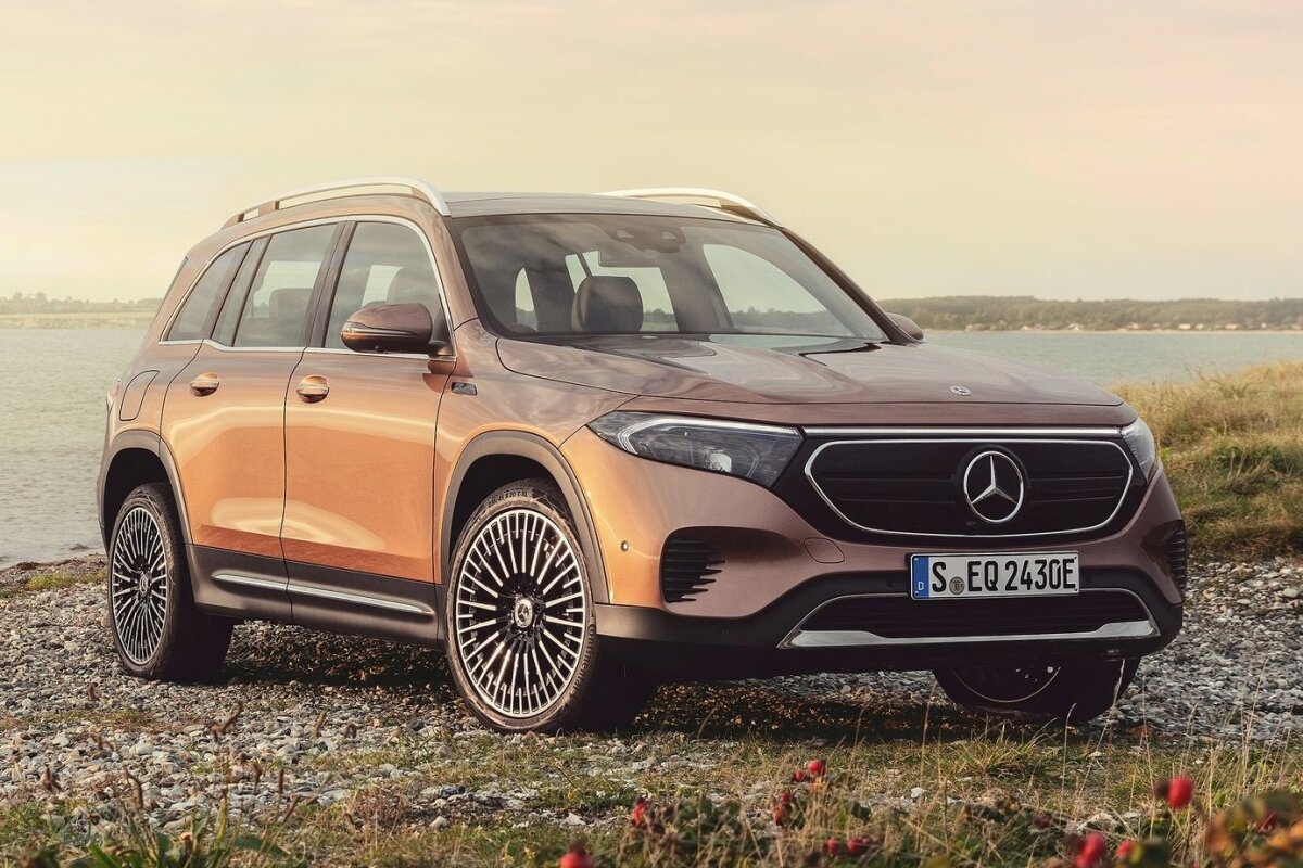 Mercedes-Benz EQB - 2021