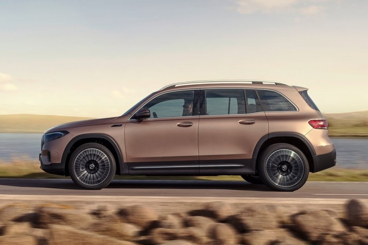 Mercedes-Benz EQB - 2021