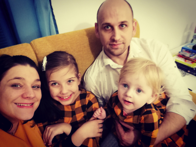 Chlebodarca, Billa, Angelmanov syndróm, rodina
