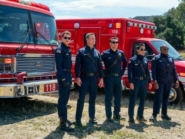 seriál 911,911,