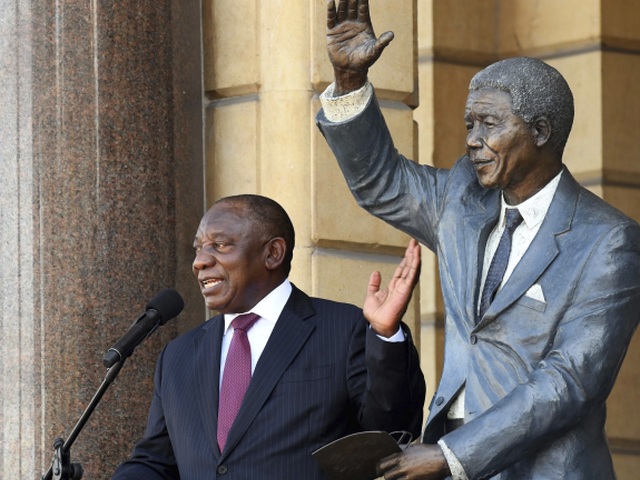 Cyril Ramaphosa / Juhoafrická republika / JAR / Nelson Mandela /