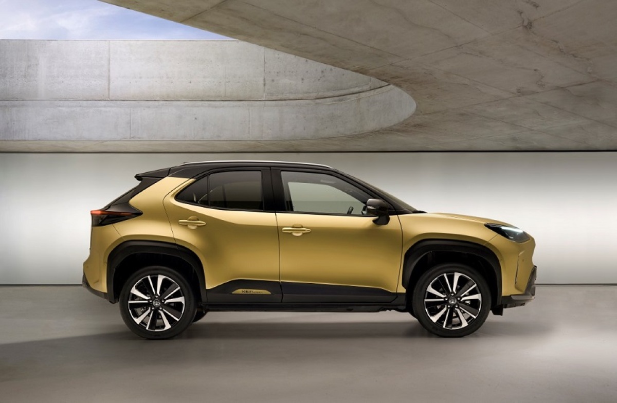 YARIS CROSS 2, PR článok, reklama ,nepoužívať
