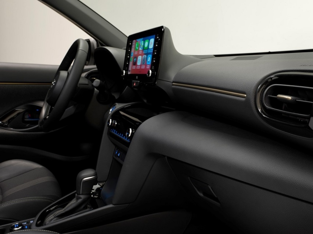 YARIS CROSS 5, PR článok, reklama ,nepoužívať
