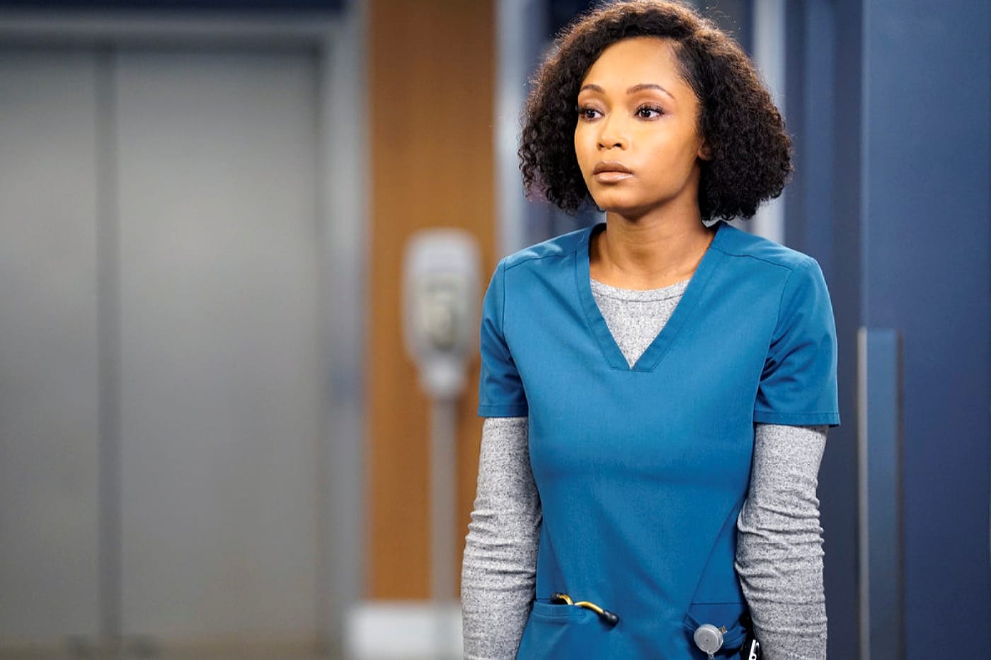 Seriál Chicago Med opúšťa aj herečka Yaya DaCosta ako April Sextonová.