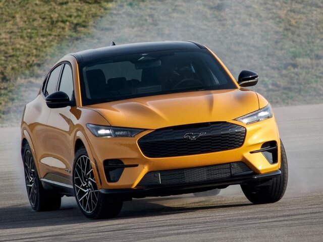 Ford Mustang Mach-E GT - 2021