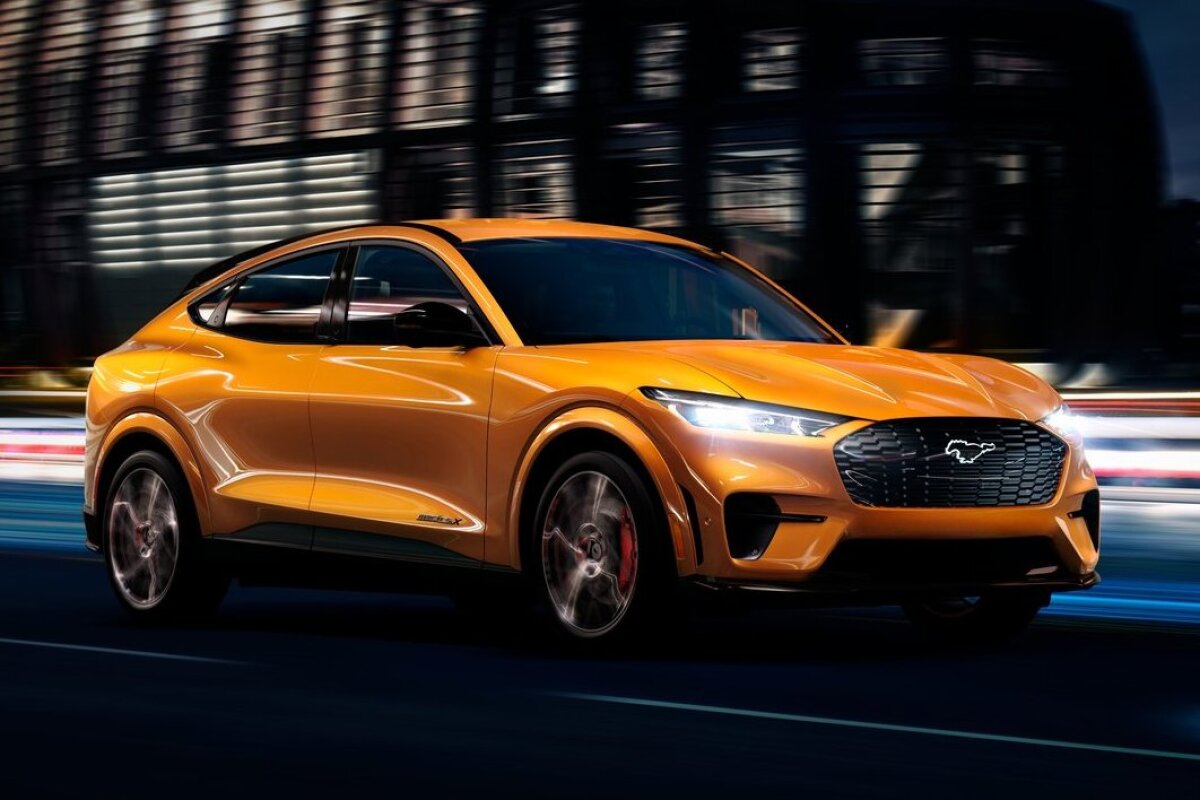 Ford Mustang Mach-E GT - 2021