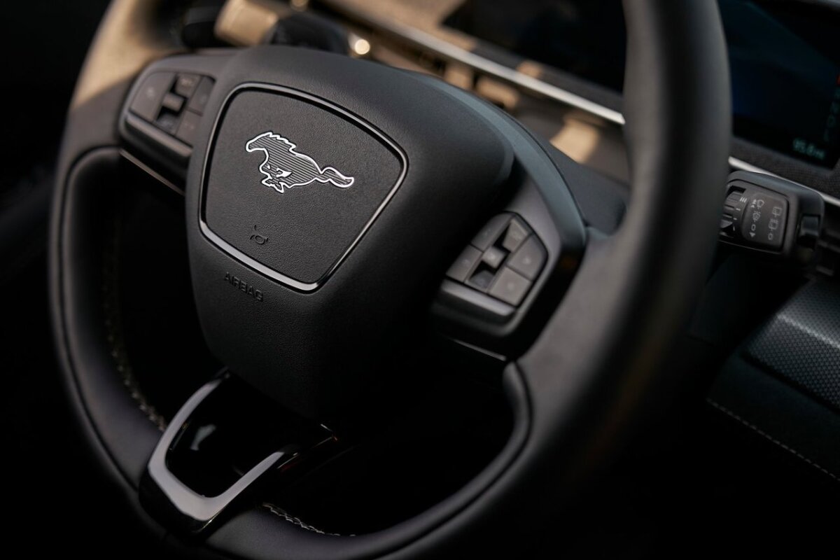 Ford Mustang Mach-E GT - 2021
