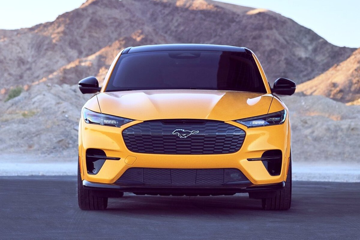 Ford Mustang Mach-E GT - 2021