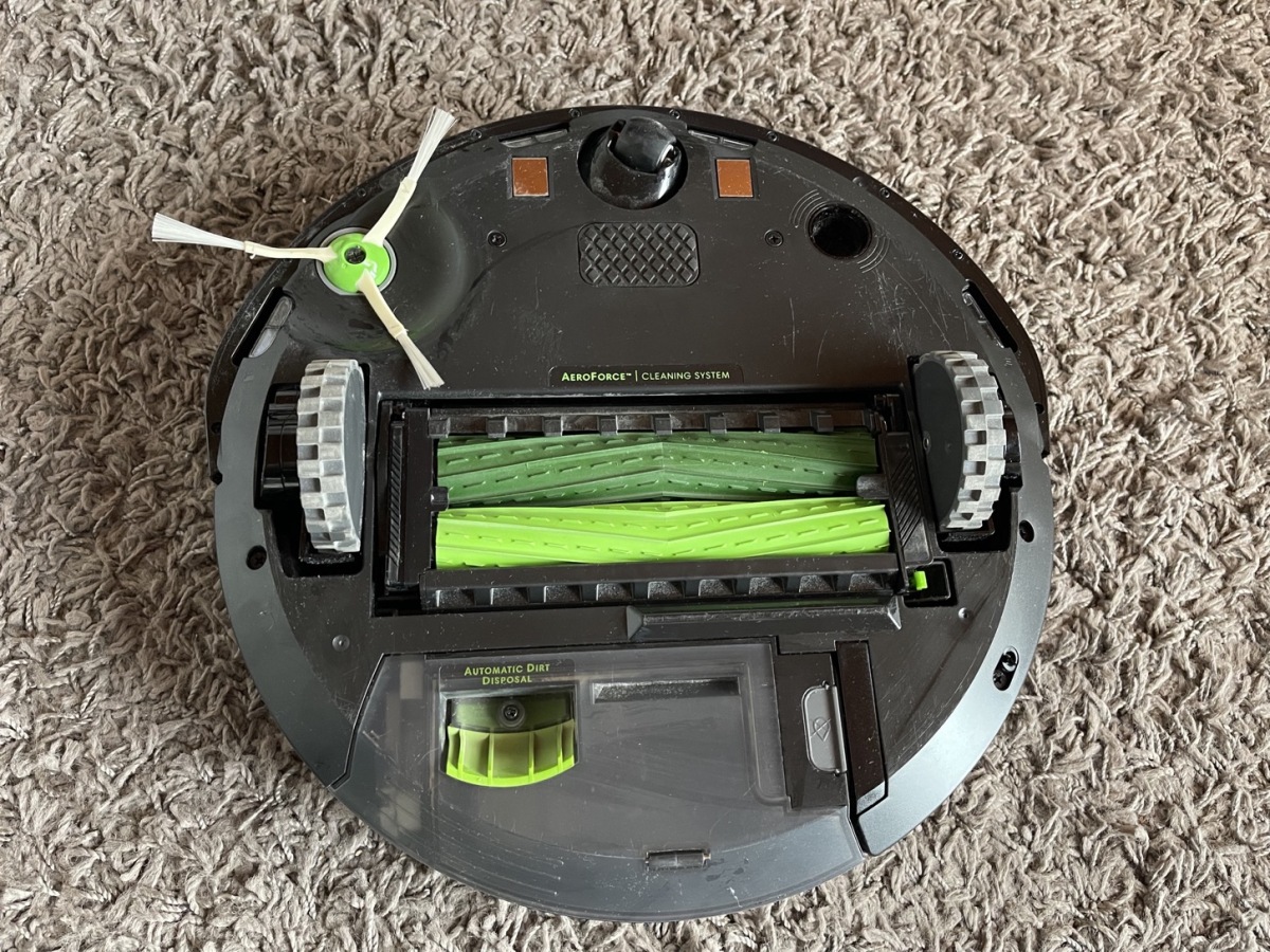 iRobot, Roomba, i3+