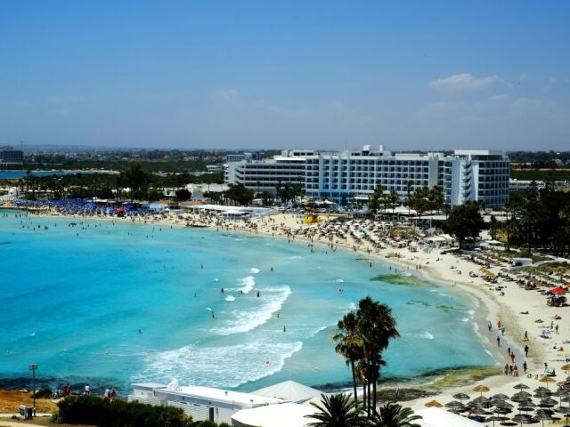 Cyprus, more, pláž, dovolenka, hotely
