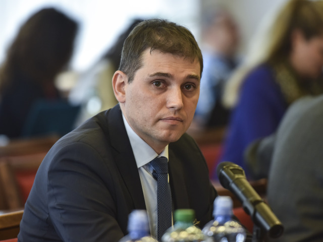 Adrián Szabó
