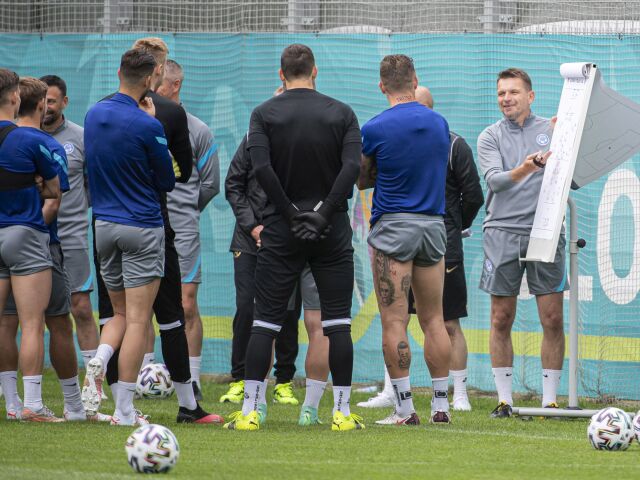 Rusko Petrohrad SR Repre Futbal ME2020 Tréning