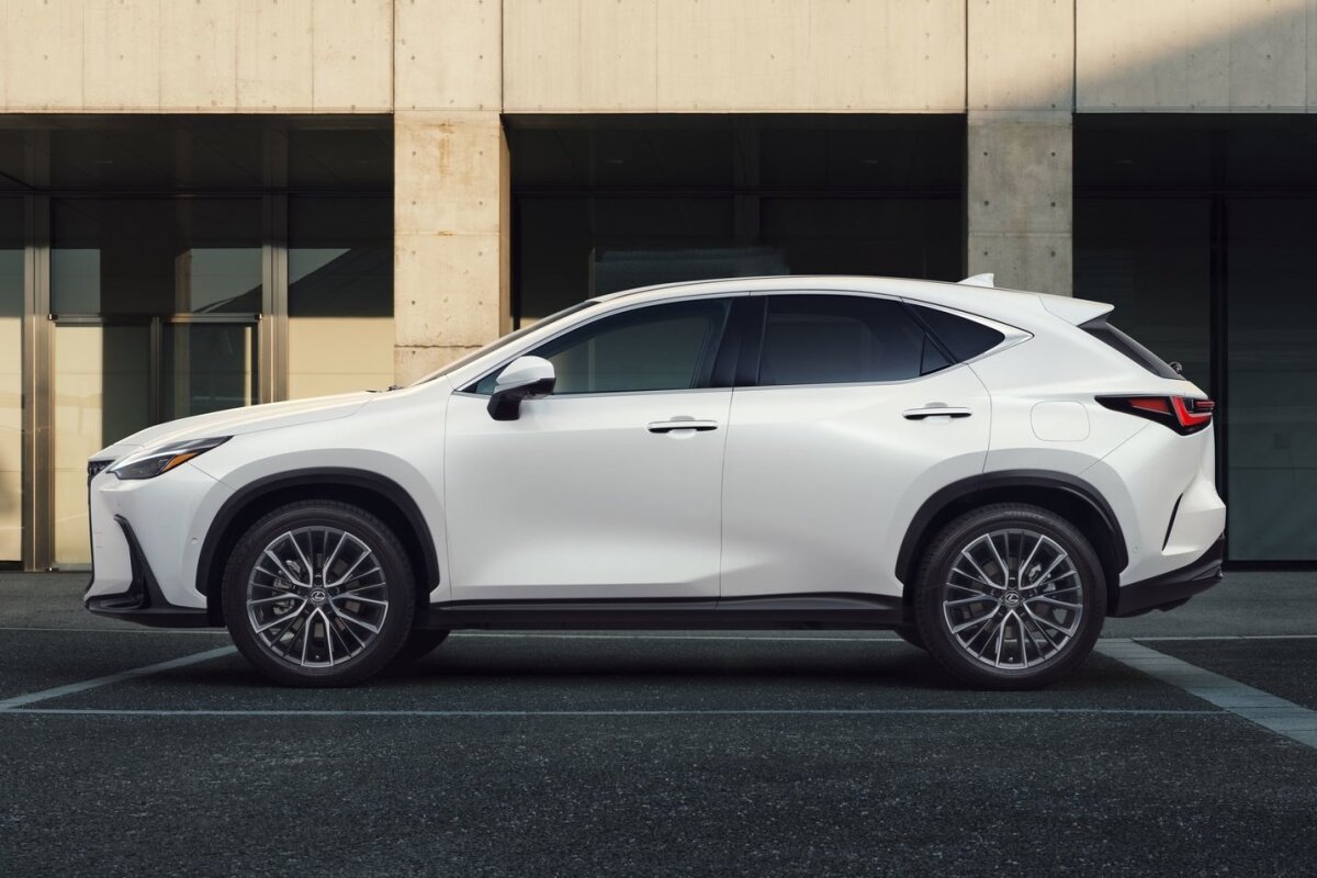 Lexus NX - 2021