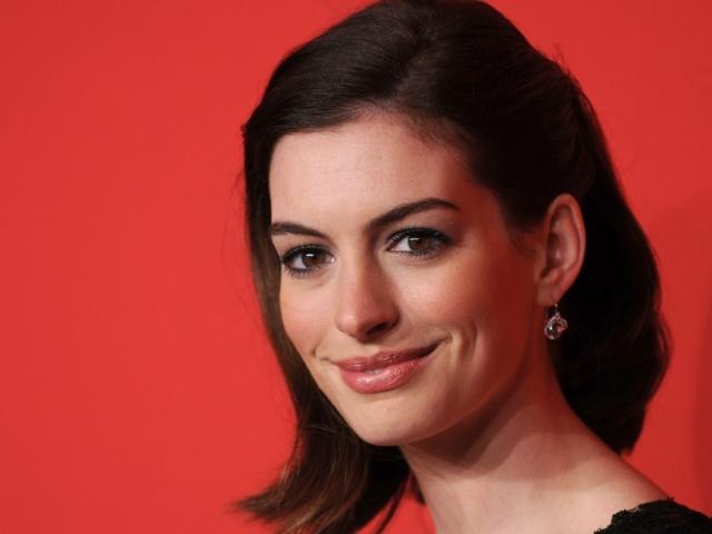 Anne Hathaway