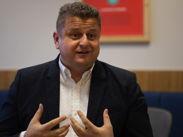 PETER VARMUŽA, Yeme