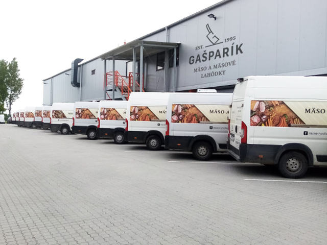 mäsiarstvo, Gašparík, autá
