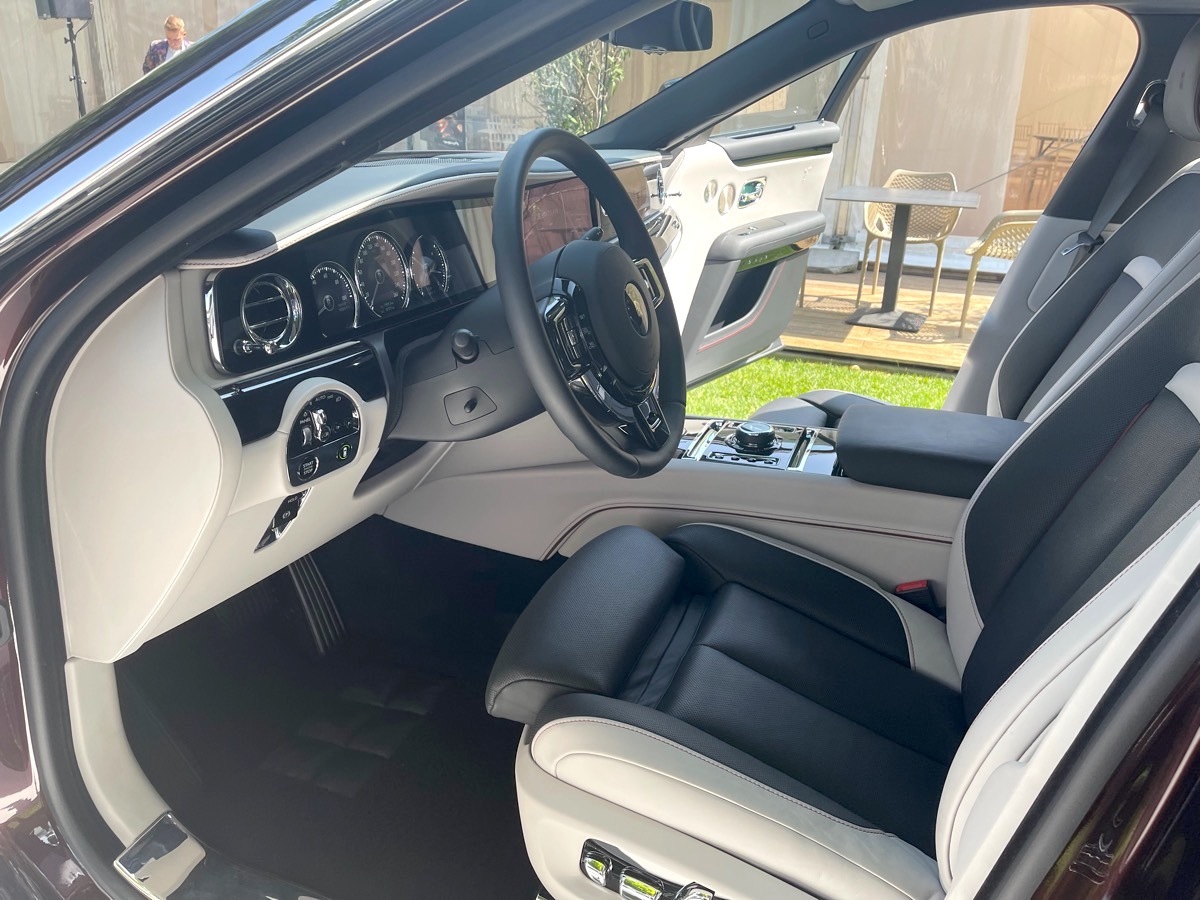 Rolls-Royce Ghost (2021)
