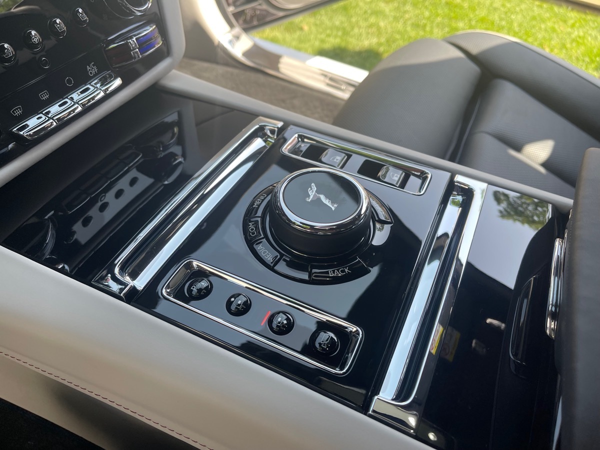 Rolls-Royce Ghost (2021)