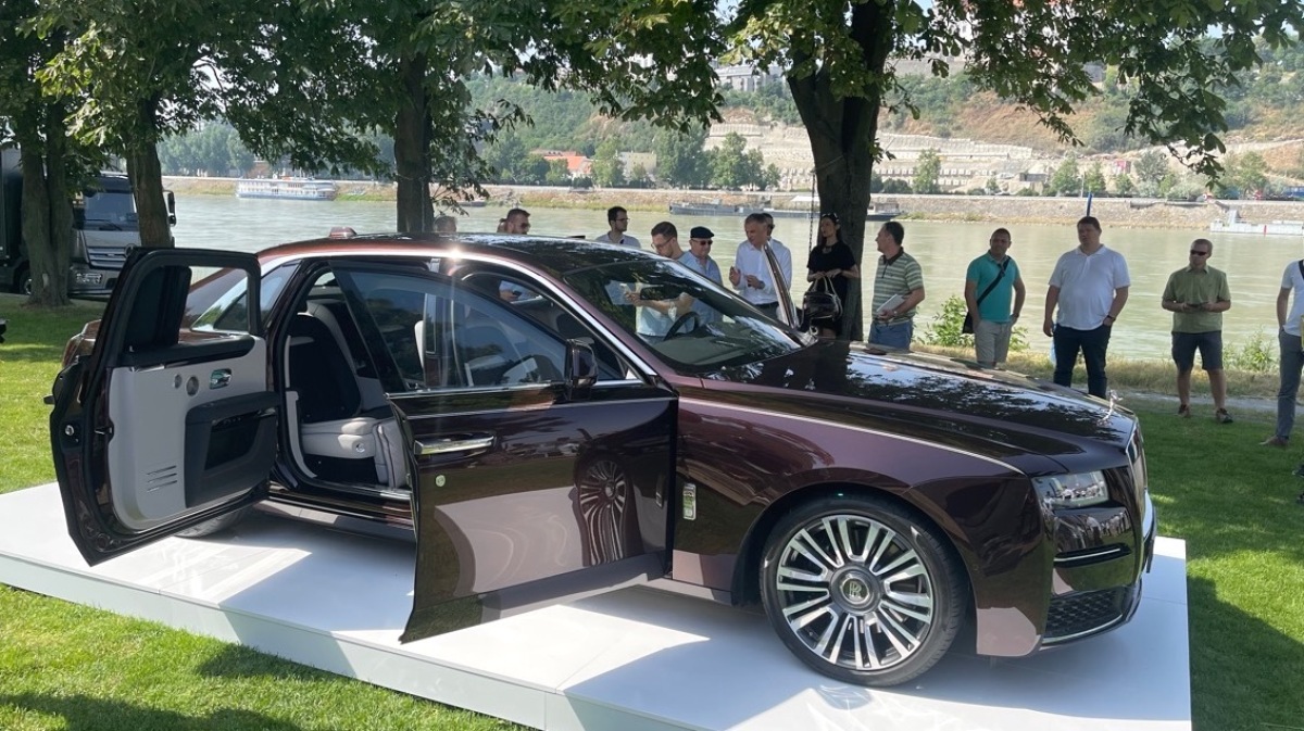 Rolls-Royce Ghost (2021)