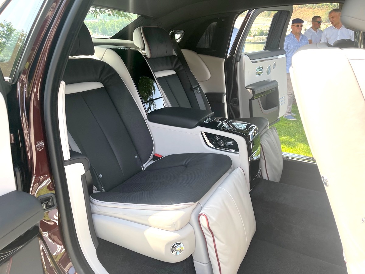 Rolls-Royce Ghost (2021)