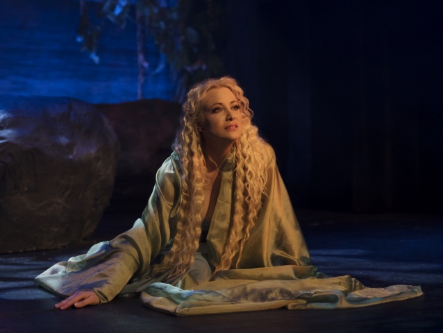 opera Rusalka v podani Terezy Matlovej. Foto Petr Mracek. KVart Production