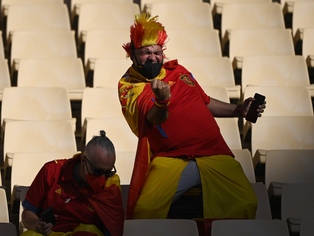 Španielsko futbal ME2020 E Švédsko fanúšik