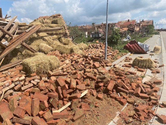Tornádo na Morave, Hrušky