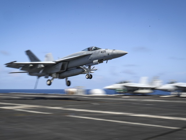Stíhačka / F/A-18E Super Hornet /