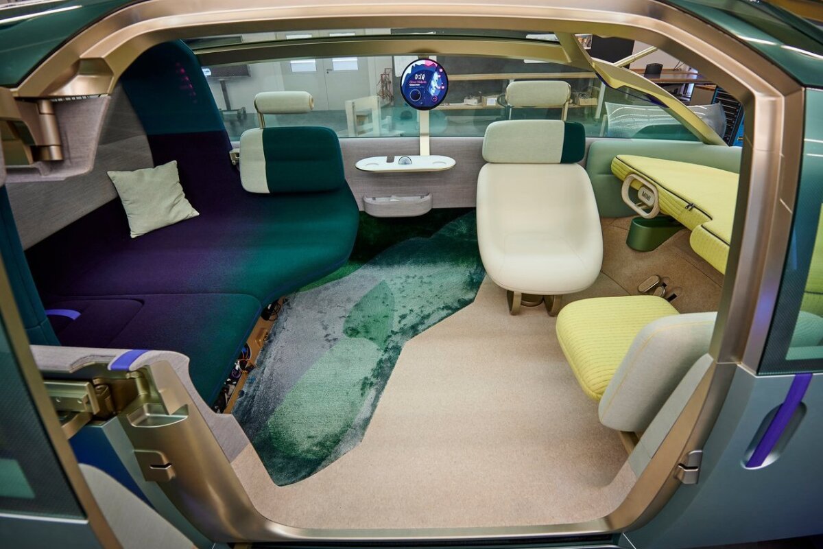 Mini Vision Urbanaut Concept - 2021