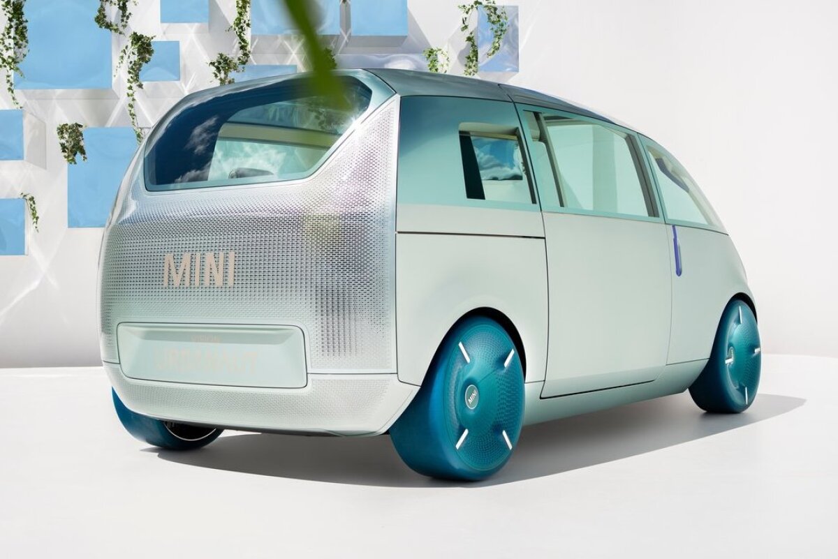 Mini Vision Urbanaut Concept - 2021