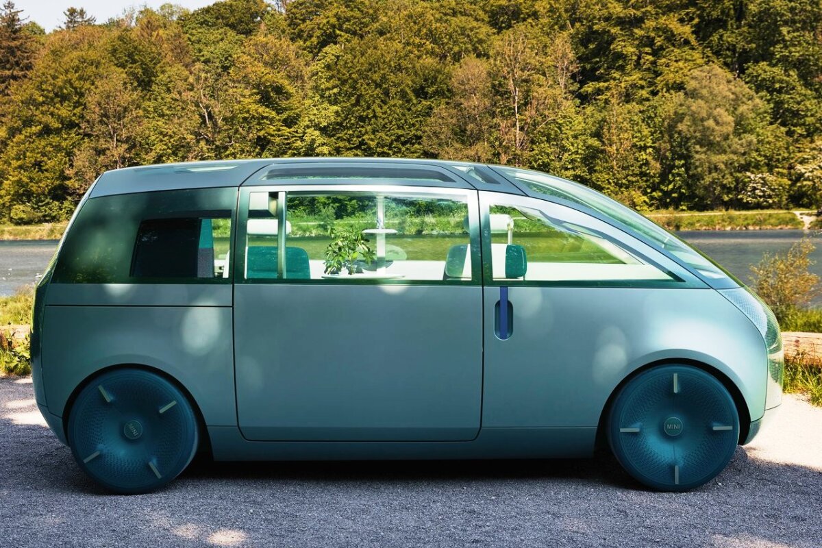 Mini Vision Urbanaut Concept - 2021