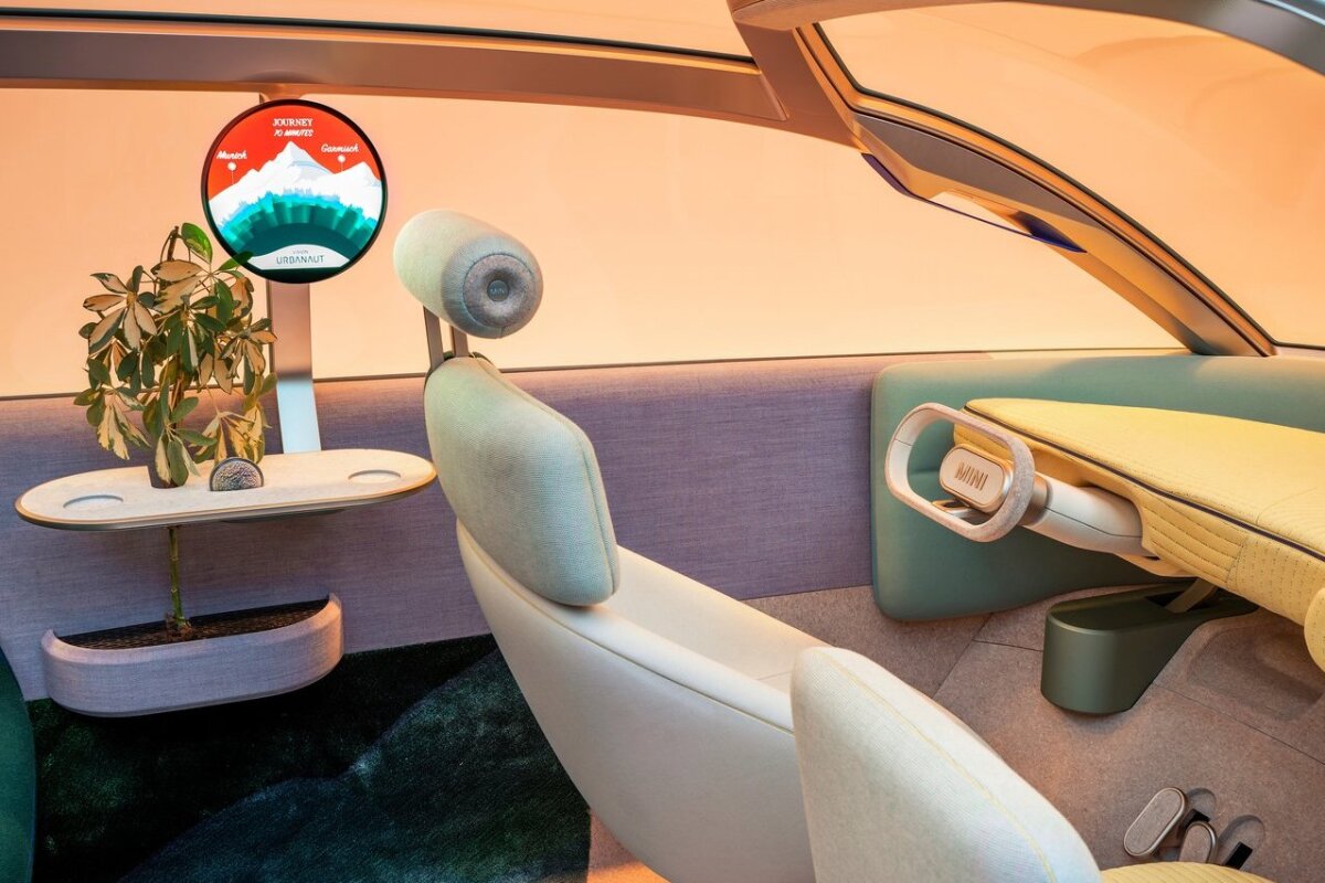Mini Vision Urbanaut Concept - 2021